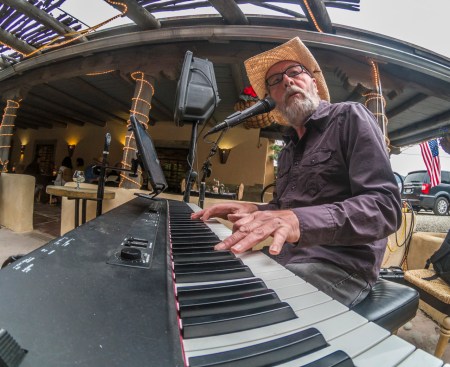 C:DCIM107GOPROGOPR8217.GPR